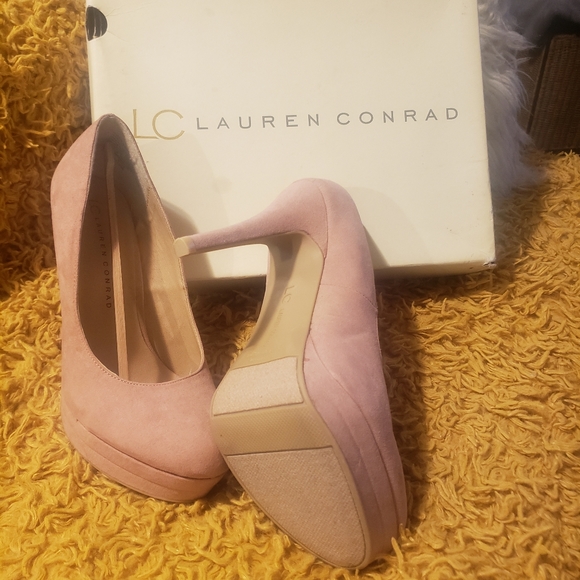 LC Pumps - Picture 7 of 7